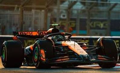 MCLAREN MCL38 N°4 Mclaren Formula 1 Team 1ER GP Abu Dhabi 2024 Lando Norris