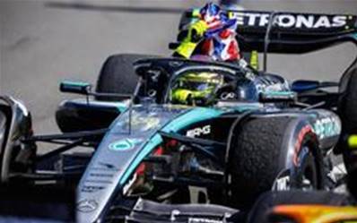 MERCEDES-AMG W15 E Performance N°44 PETRONAS F1 Team Vainqueur GP Angleterre 2024 Lewis Hamilton